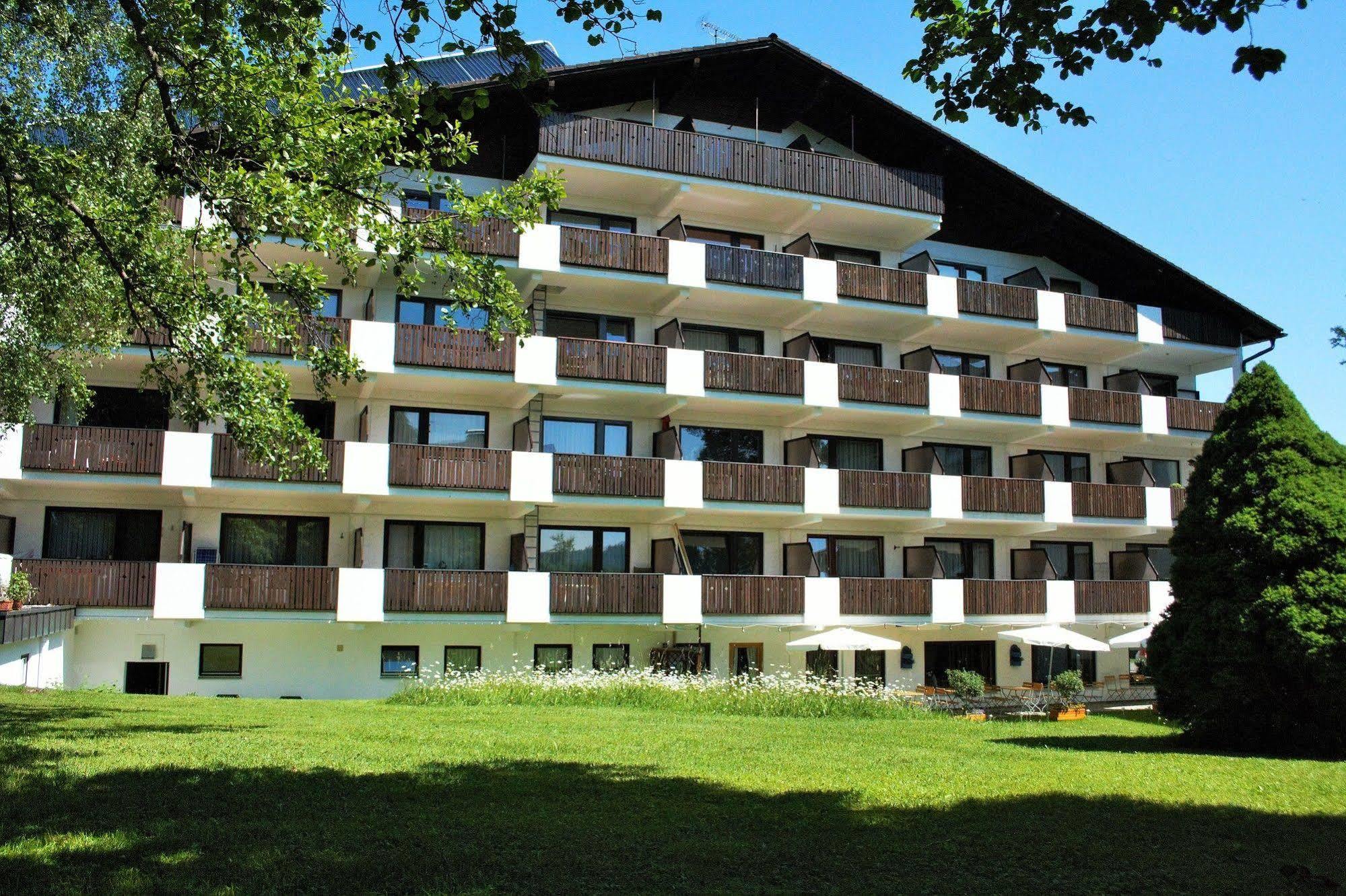 Landhotel Seeg Extérieur photo